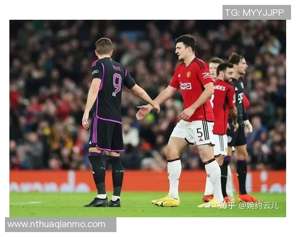 意甲赛场惊现冷门曼联3-0战胜拜仁引发争议判罚热议