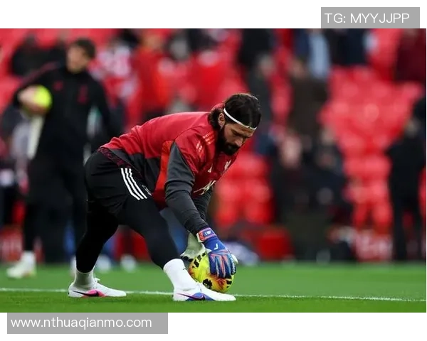 世界杯精彩对决利物浦与那不勒斯战成平局补时进球引发全场狂欢