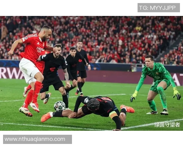 尤文图斯大胜巴萨6-2绝杀时刻点燃全场激情赛后深度解析